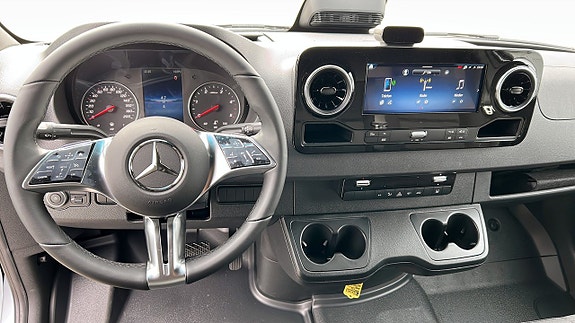 Mercedes-Benz Sprinter 317 4 of 12