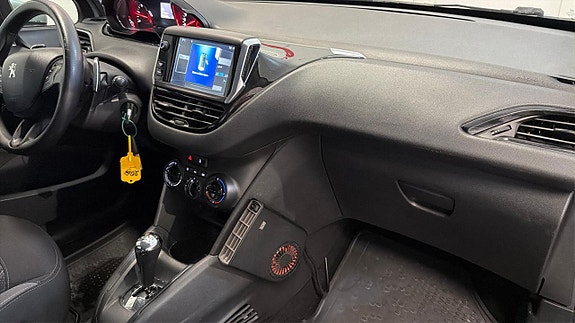 Peugeot 208 10 of 10