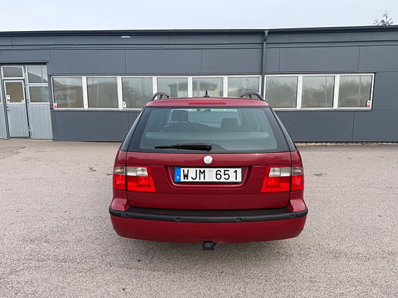 Saab 9-5 13 of 28