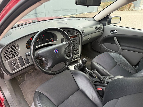 Saab 9-5 24 of 28