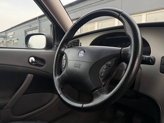 Saab 9-5 22 of 28