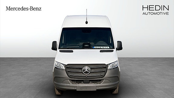 Mercedes-Benz Sprinter 412 8 of 12