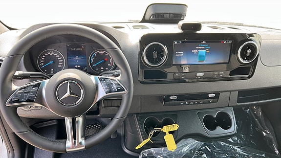 Mercedes-Benz Sprinter 412 4 of 12