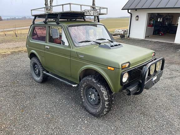 Lada 1600 2 of 5