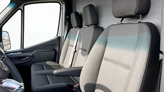 Mercedes-Benz Sprinter 412 5 of 12