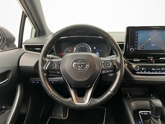 Toyota Corolla 12 of 30