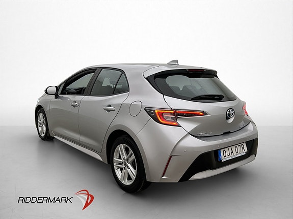Toyota Corolla 8 of 30