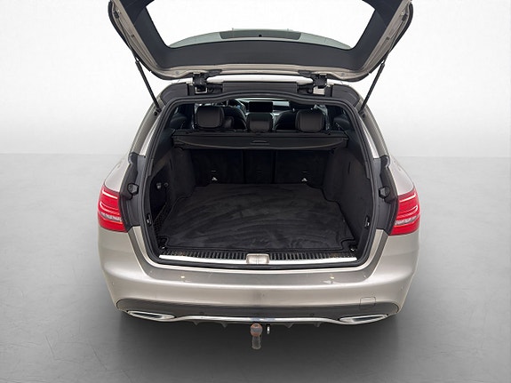 Mercedes-Benz C200 d 27 of 30
