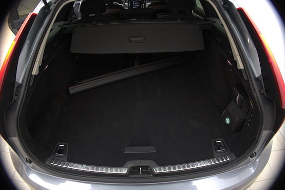 Volvo V90 17 of 17