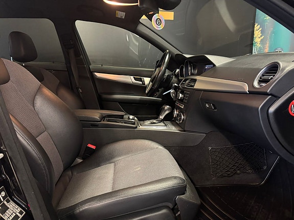 Mercedes-Benz C220 19 of 20