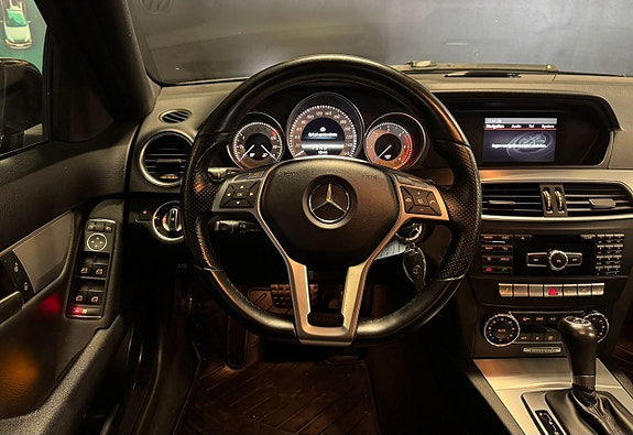 Mercedes-Benz C220 18 of 20