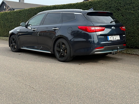 Kia Optima 3 of 5