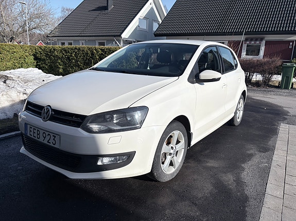 Volkswagen Polo 2 of 5