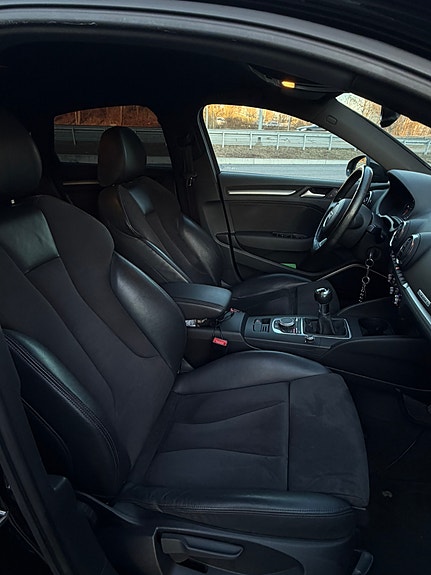 Audi A3 4 of 5