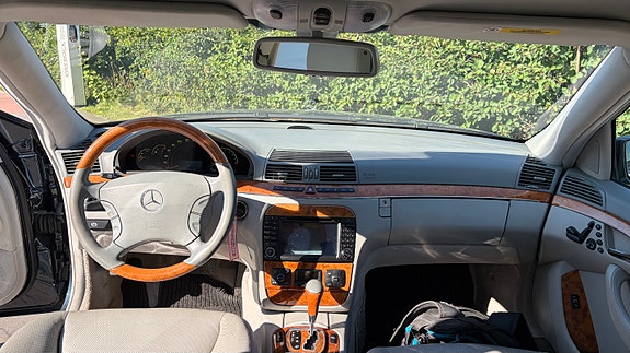 Mercedes-Benz S500 6 of 15