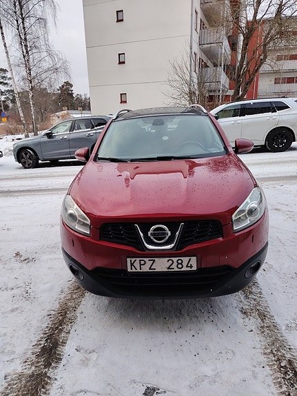 Nissan Qashqai+2 2 of 3