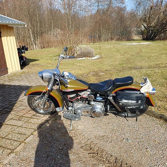 Harley-Davidson Flh shovelhead electraglide 2 of 4