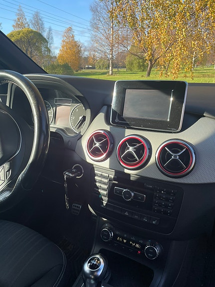 Mercedes-Benz B180 16 of 19