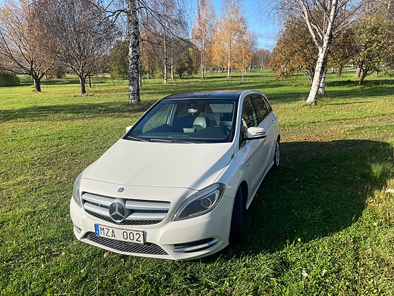 Mercedes-Benz B180 11 of 19