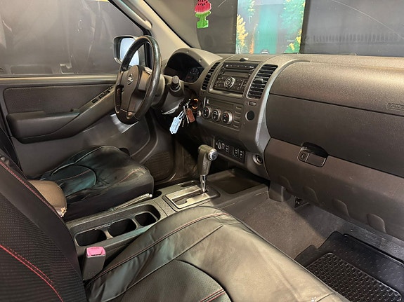 Nissan Navara 21 of 21