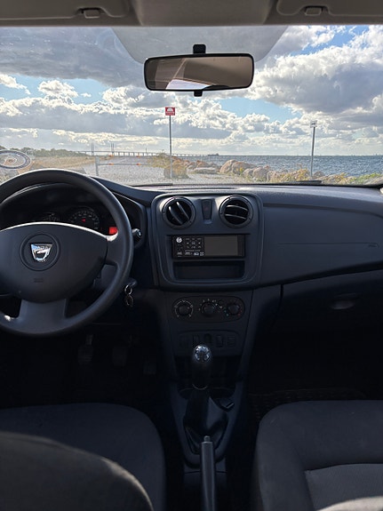 Dacia Sandero 2 of 5