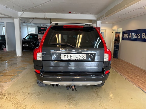 Volvo XC90 6 of 30