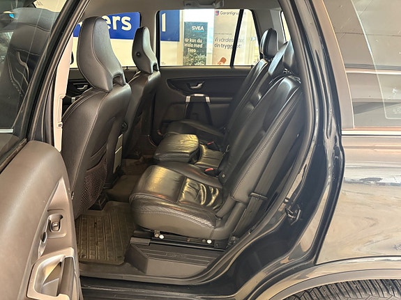 Volvo XC90 19 of 30