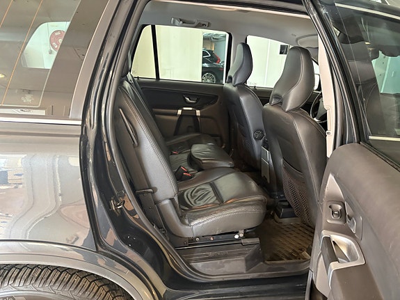 Volvo XC90 21 of 30