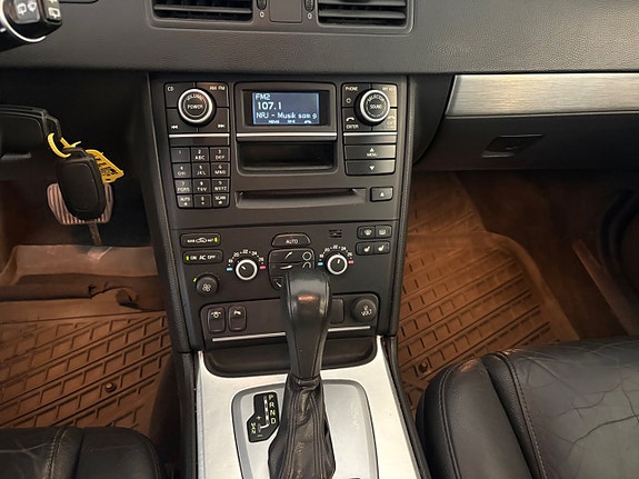 Volvo XC90 28 of 30