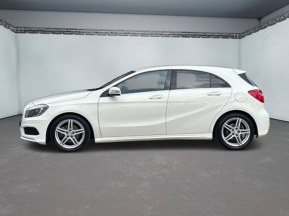 Mercedes-Benz A180 4 of 5