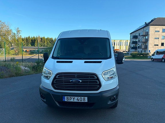 Ford Transit 7 of 12