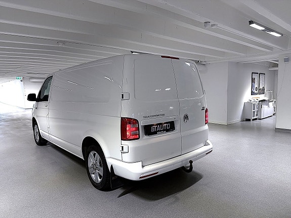 Volkswagen Transporter 7 of 30