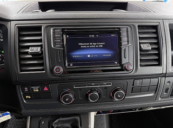 Volkswagen Transporter 19 of 30