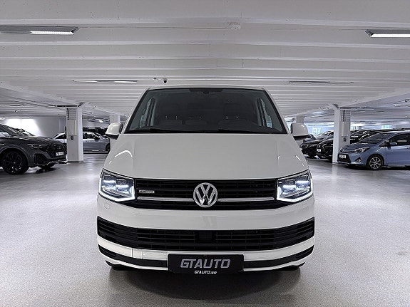 Volkswagen Transporter 3 of 5