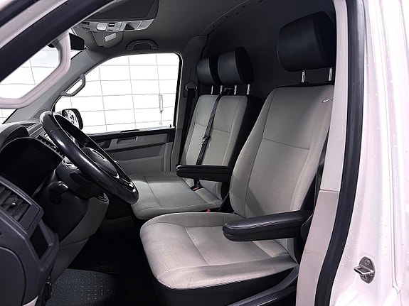 Volkswagen Transporter 25 of 30