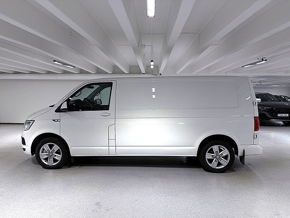 Volkswagen Transporter 8 of 30
