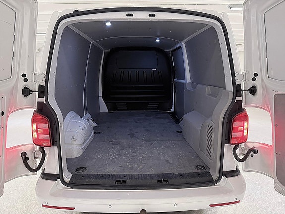 Volkswagen Transporter 28 of 30