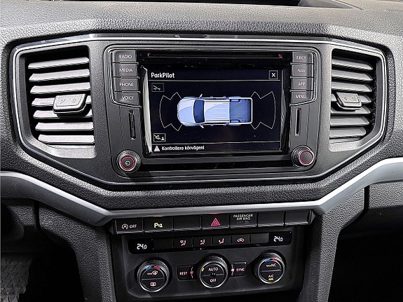 Volkswagen Amarok 21 of 28