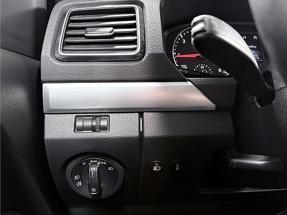 Volkswagen Amarok 14 of 28