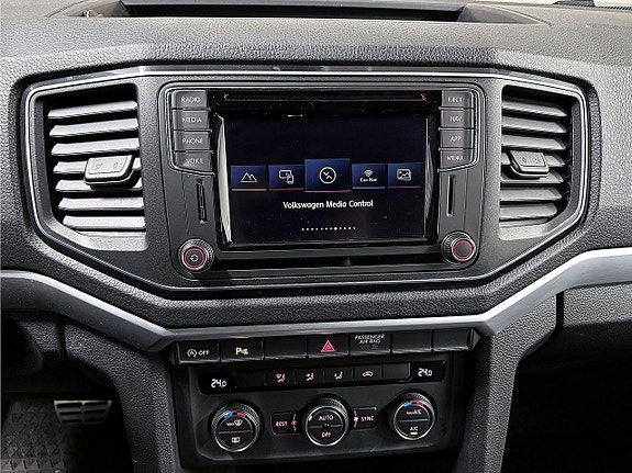 Volkswagen Amarok 19 of 28