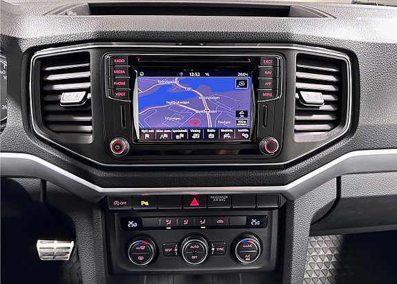 Volkswagen Amarok 17 of 28