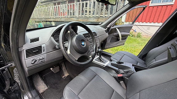 BMW X3 9 of 9