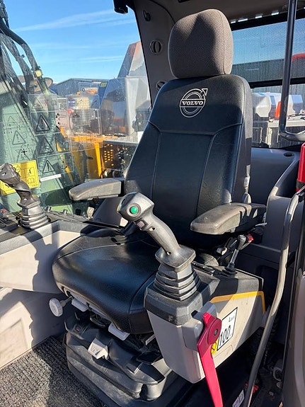 Volvo EC140 EL / C-smörj / D-värmare / 3700 Timmar 7 of 7