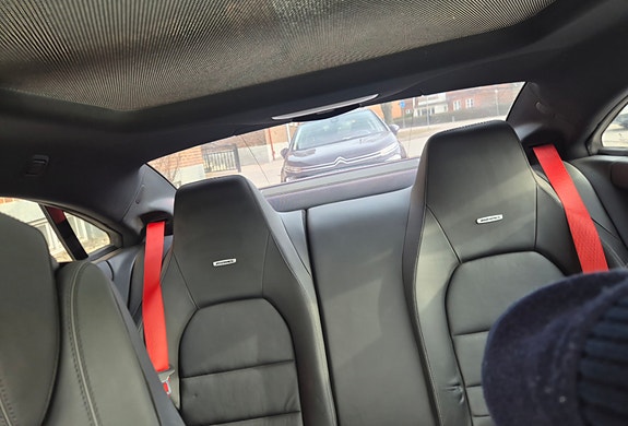 Mercedes-Benz E500 12 of 15