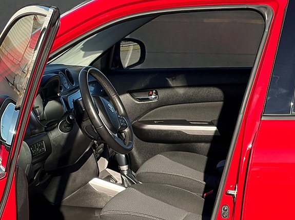 Suzuki Vitara 3 of 6