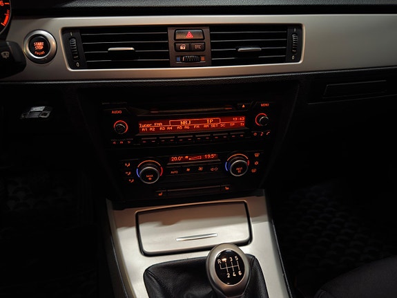 BMW 320 14 of 22