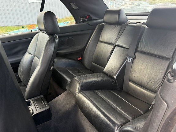 BMW 325i 9 of 11