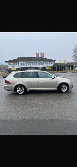 Volkswagen Golf VI 3 of 5