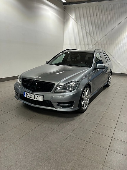 Mercedes-Benz C220