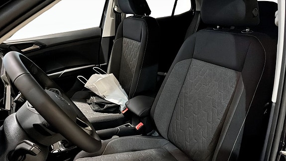 Volkswagen T-Cross 8 of 12